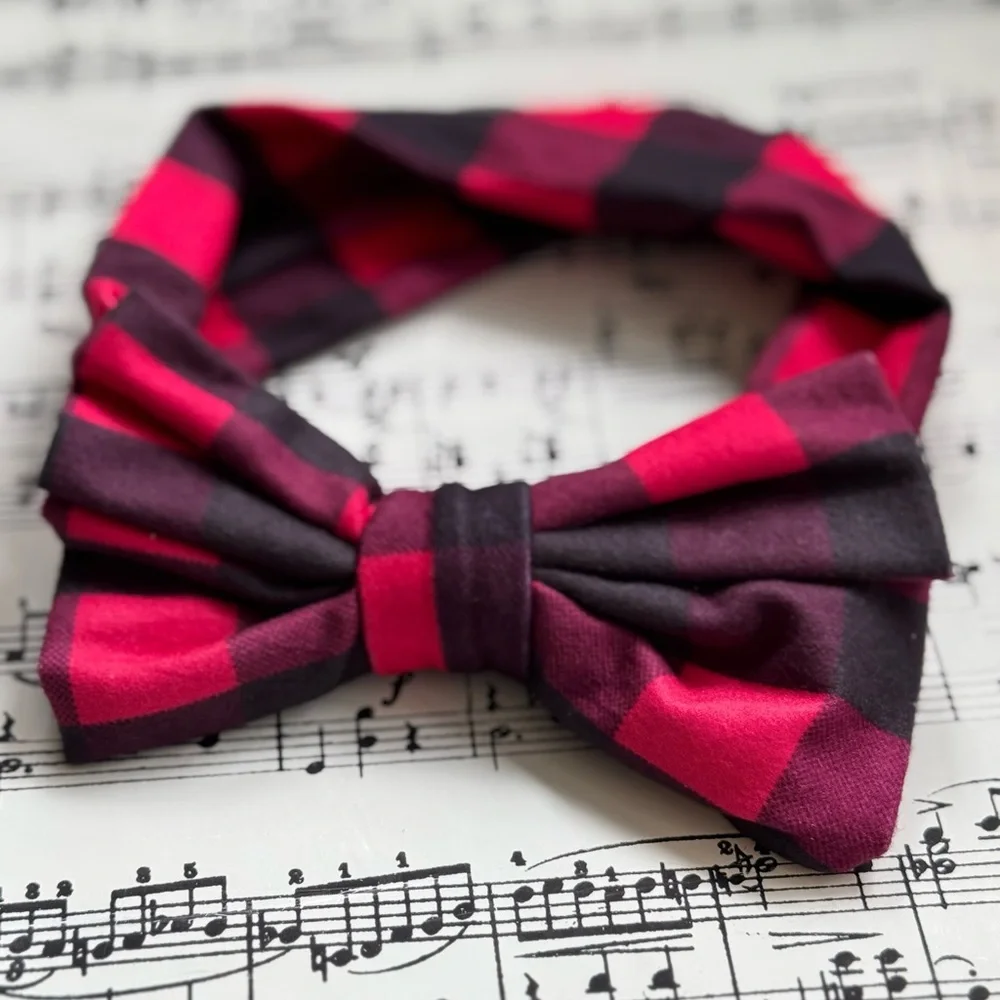 Black and red print bow headband for newborn up to 4 years ago old